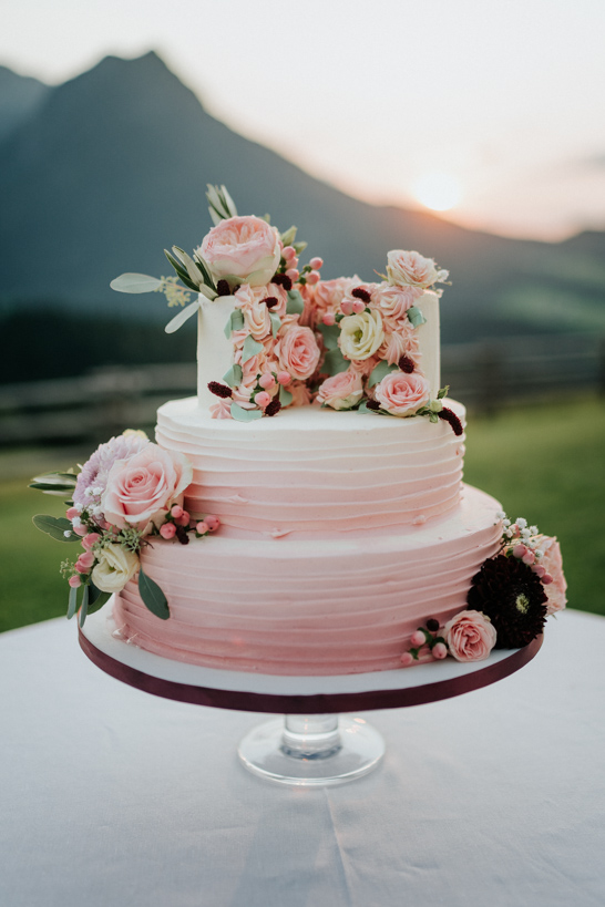 Hochzeitstorte im Sonnenuntergang, Torte, Hochzeit