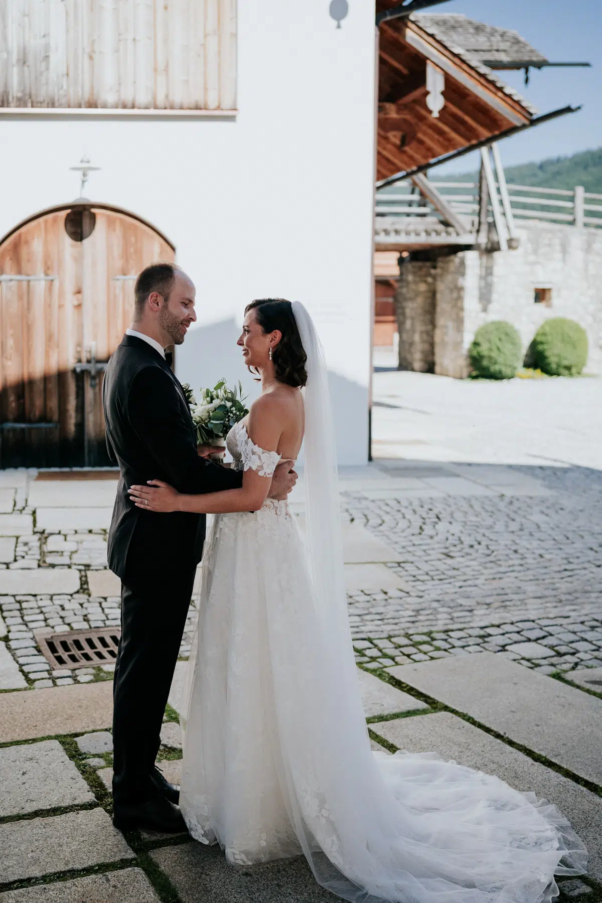Hochzeitsreportage Winterstellgut Franzi und Jonas fotografiert von Amir Kaljikovic