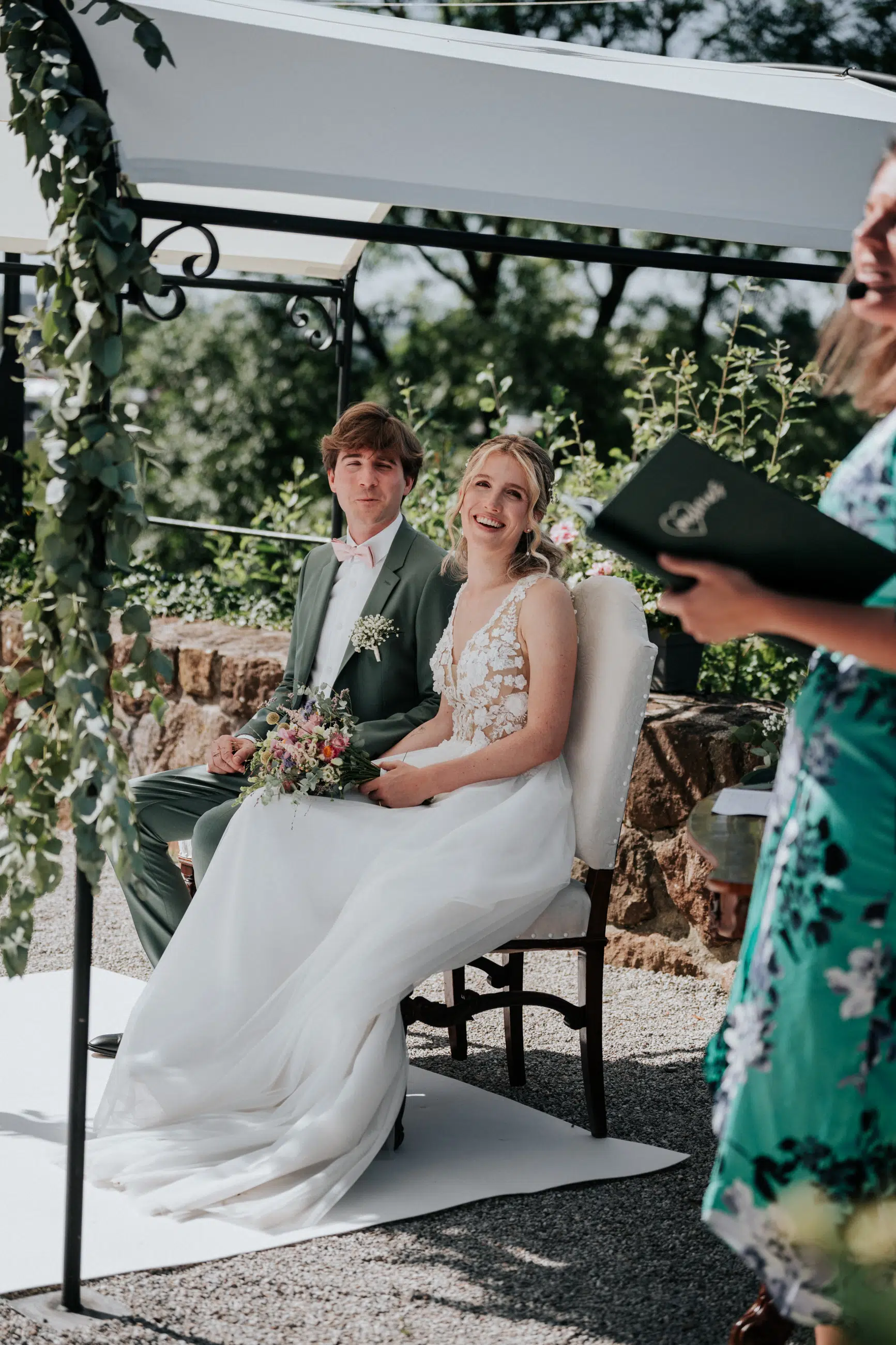 Hochzeit Rochelle und Akos – Schloss Mattsee – by Amir Kaljikovic Hochzeit Rochelle und Akos - Schloss Mattsee - by Amir Kaljikovic