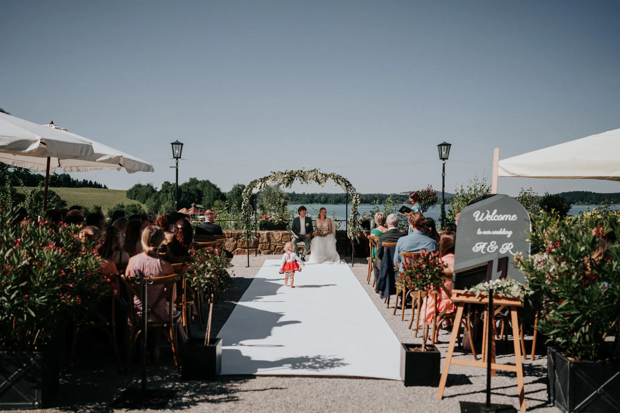 Hochzeit Rochelle und Akos – Schloss Mattsee – by Amir Kaljikovic Hochzeit Rochelle und Akos - Schloss Mattsee - by Amir Kaljikovic