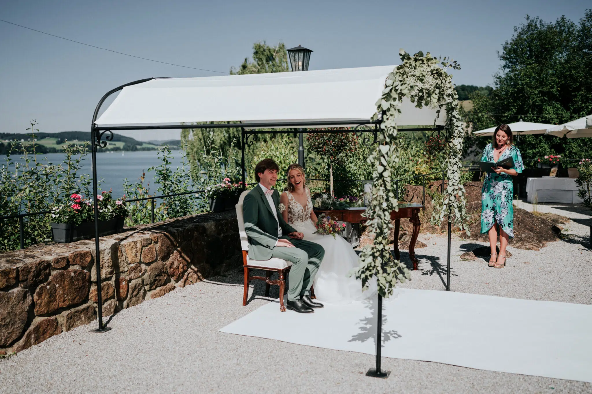 Hochzeit Rochelle und Akos – Schloss Mattsee – by Amir Kaljikovic Hochzeit Rochelle und Akos - Schloss Mattsee - by Amir Kaljikovic