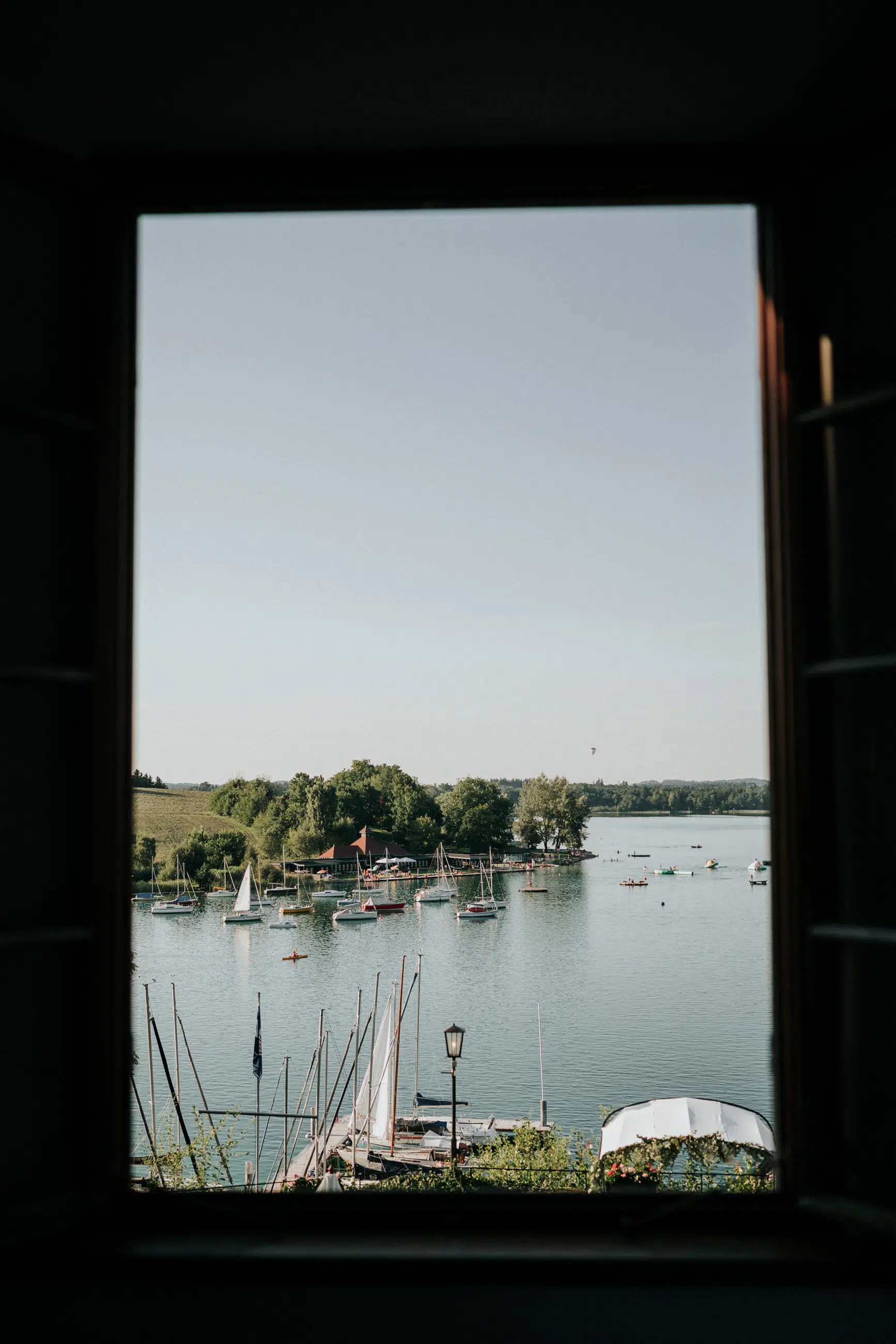 Hochzeit Rochelle und Akos – Schloss Mattsee – by Amir Kaljikovic Hochzeit Rochelle und Akos - Schloss Mattsee - by Amir Kaljikovic