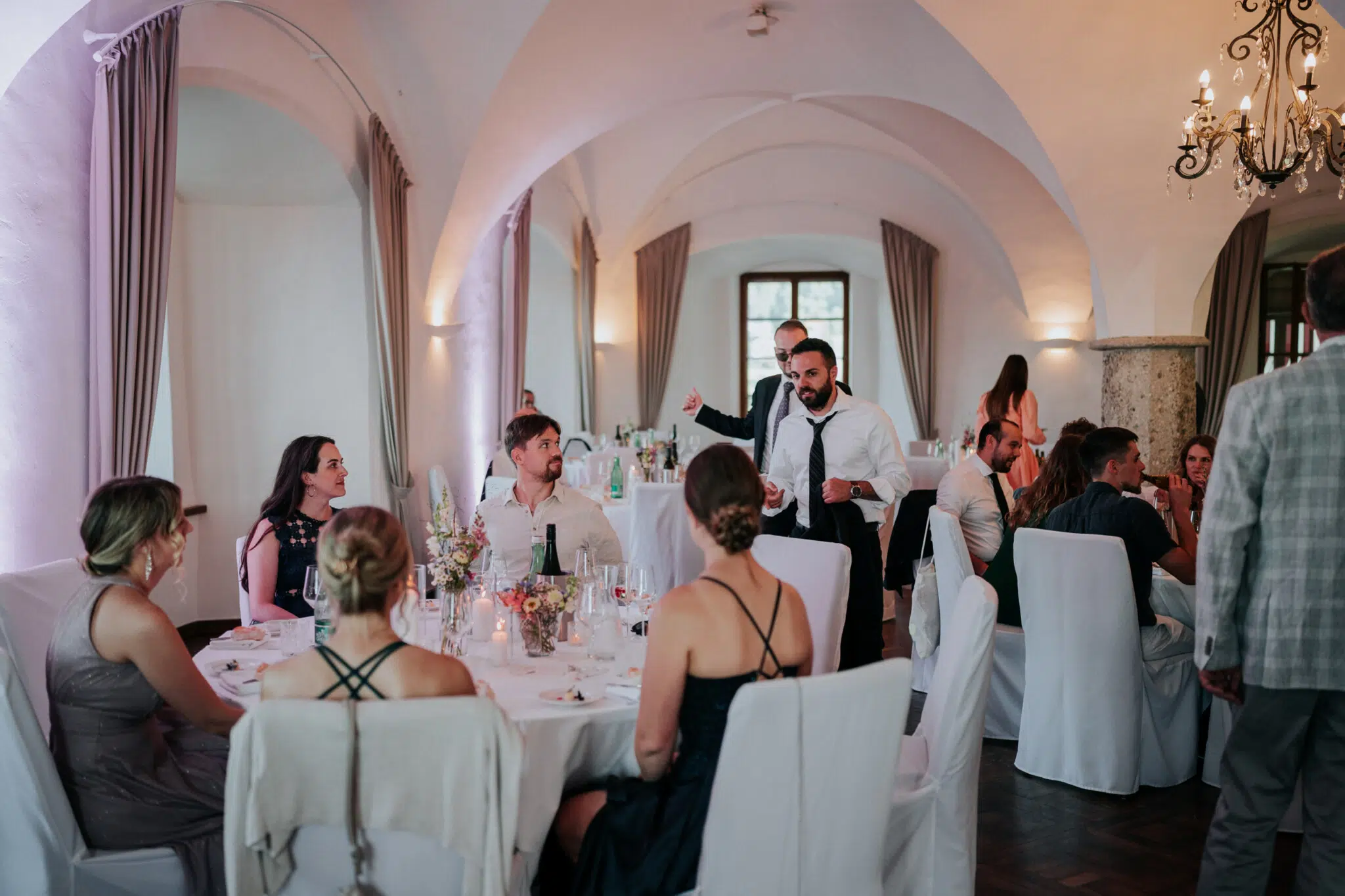 Hochzeit Rochelle und Akos – Schloss Mattsee – by Amir Kaljikovic Hochzeit Rochelle und Akos - Schloss Mattsee - by Amir Kaljikovic